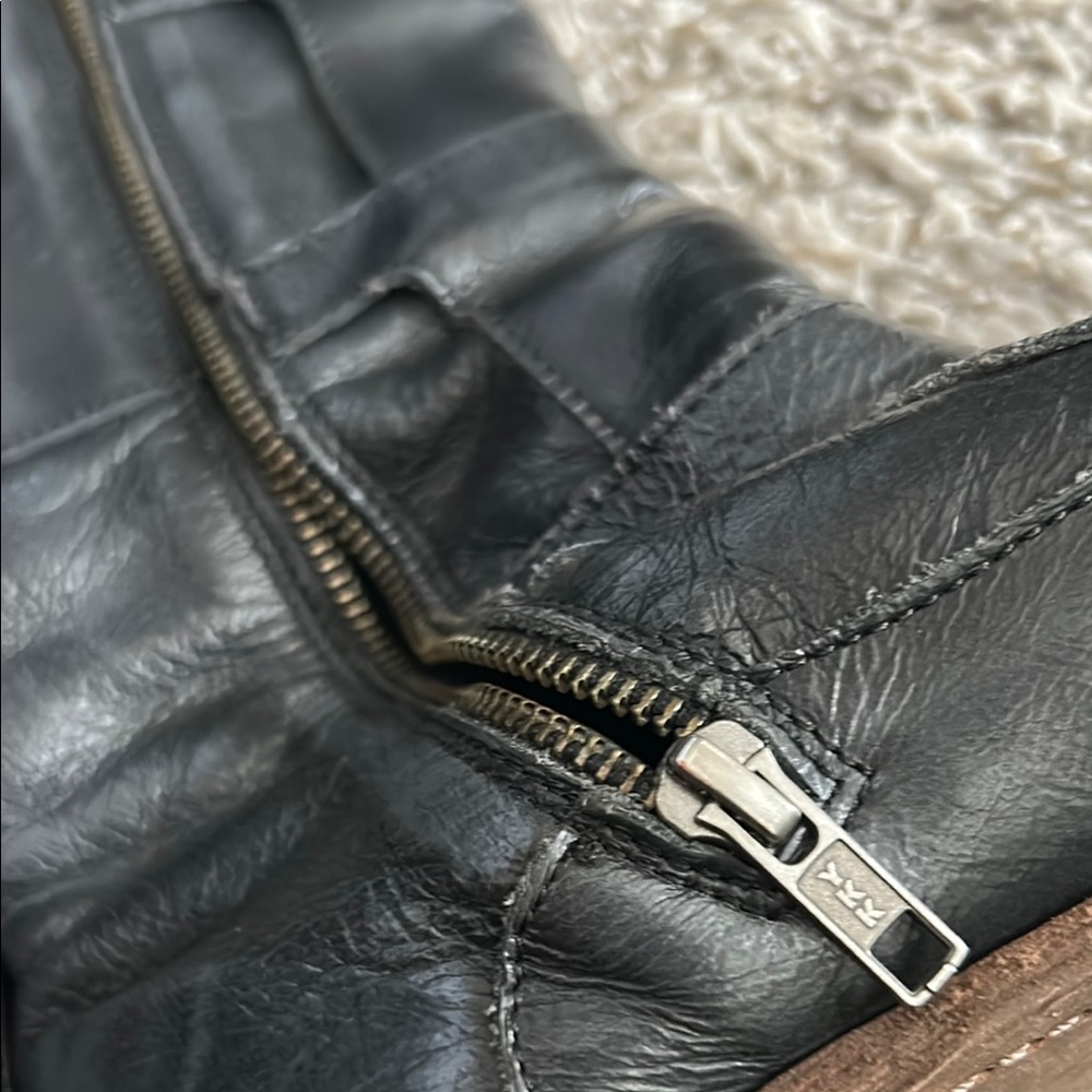 Black Leather Knee-High Boots - Picture 4 of 5